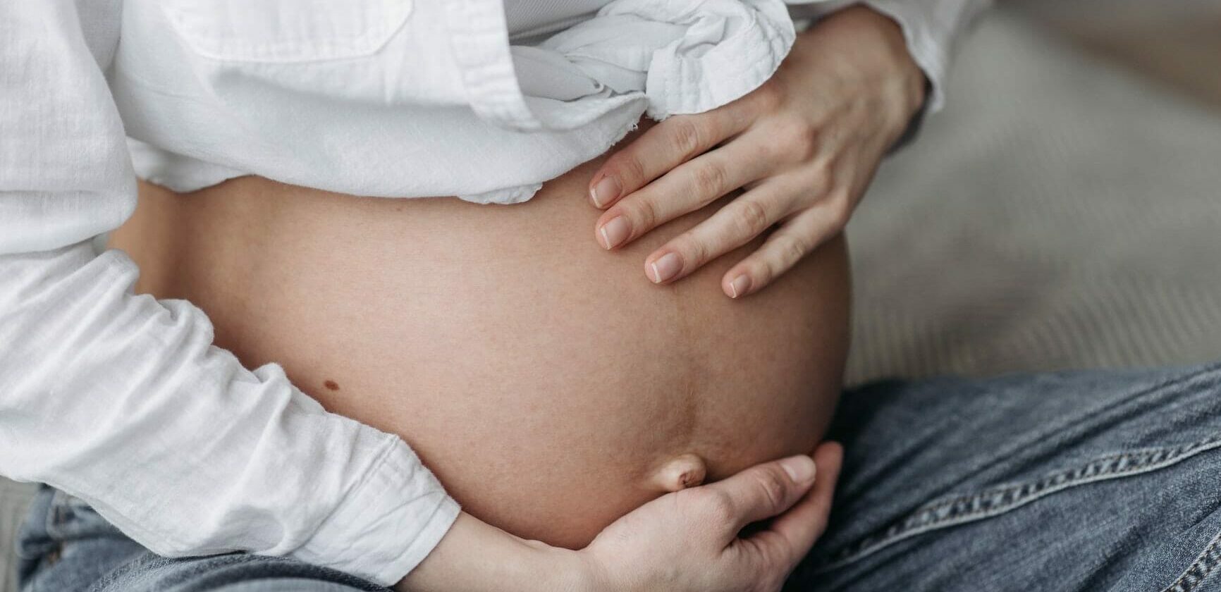 Coronabesmetting bij een zwangere kan leiden tot aantasten placenta