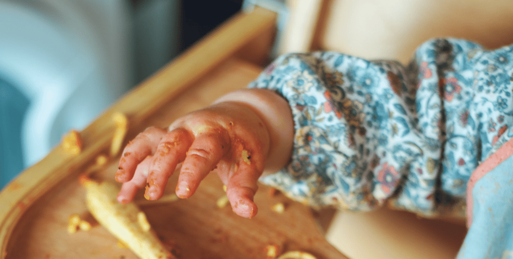 baby eerste hapjes eten