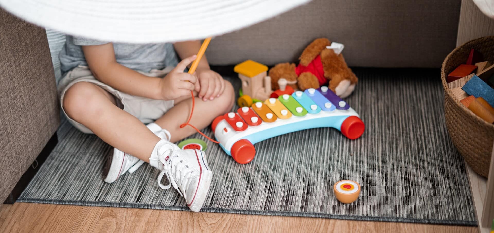 speelgoed kind spelen