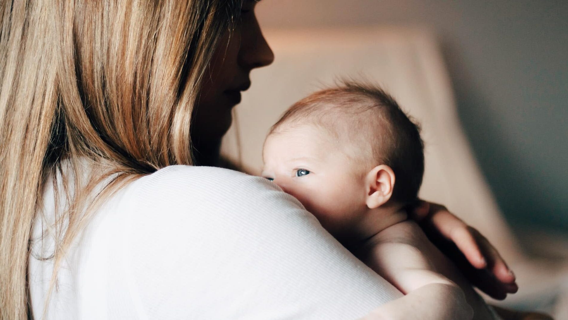 newborn baby huilbaby