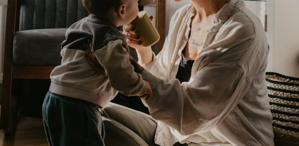 baby leren drinken