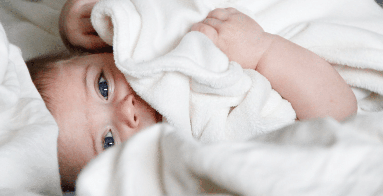 hazenslaapje baby slaapt kort overdag