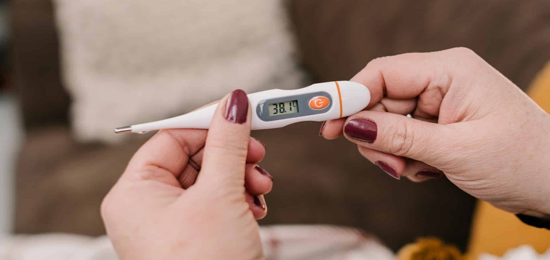 Basale temperatuurcurve meten met thermometer